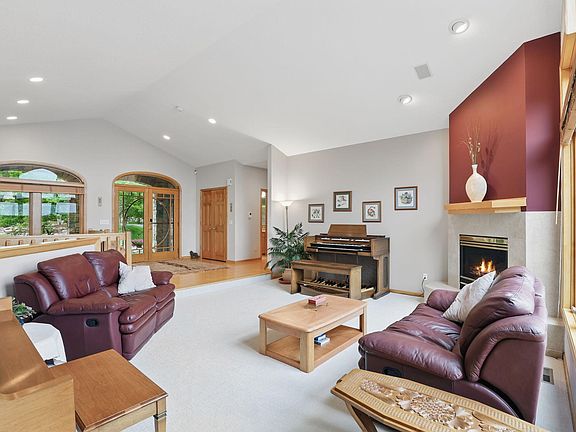 5th image of 8811 Ridge Ponds Dr