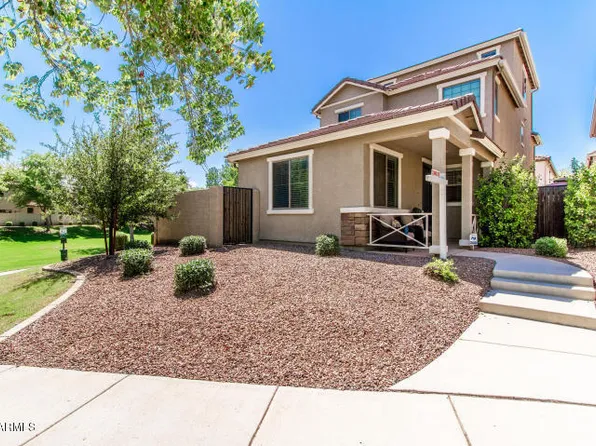 3827 E TRIGGER Way, Gilbert, AZ 85297