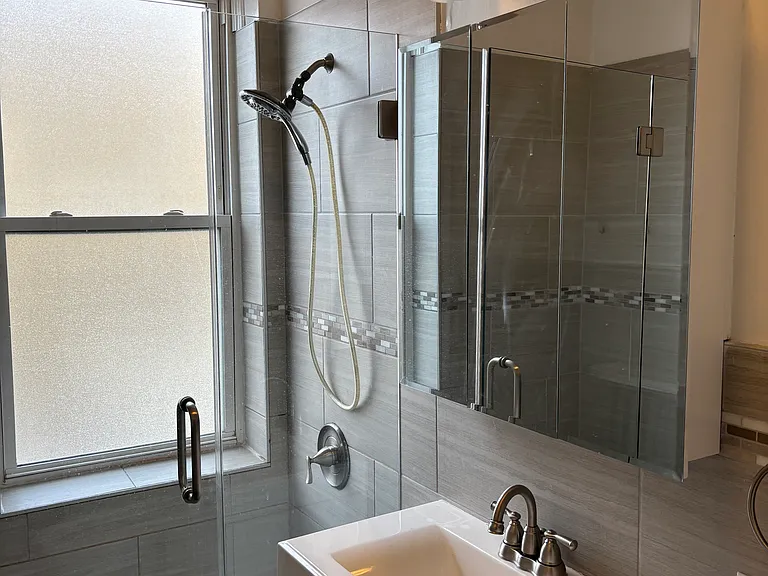 357 Belleville Ave #210 — Photo 2