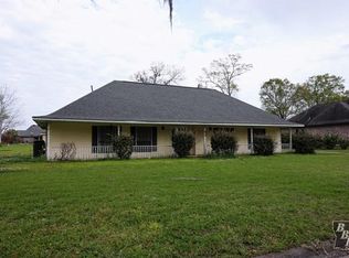 413 Plater Dr, Thibodaux, LA 70301