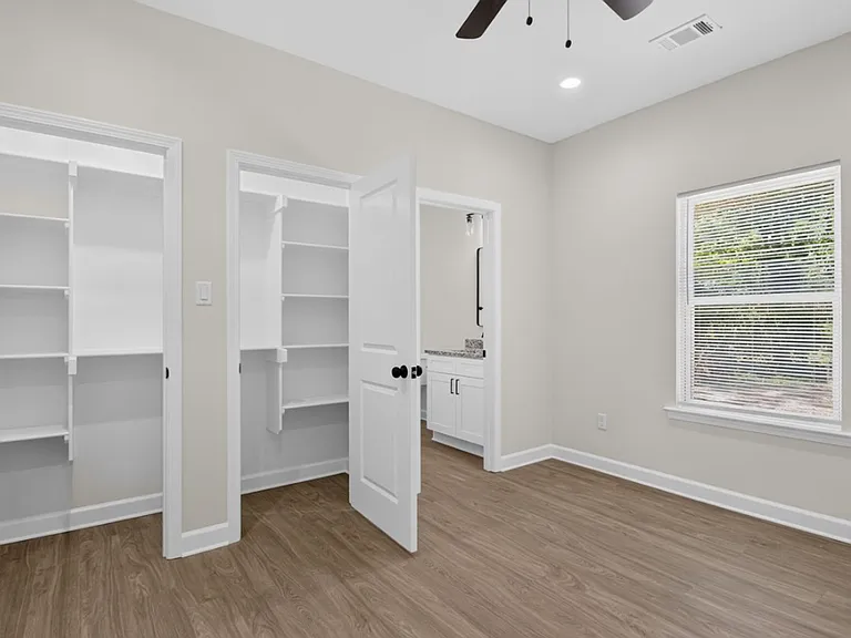 922 S Booker St — Photo 13