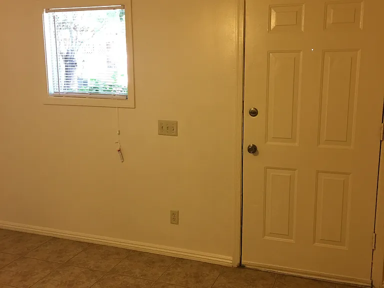 Greenwood Apartments — Photo 33
