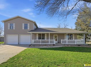1404 S 13th St, Nebraska City, NE 68410