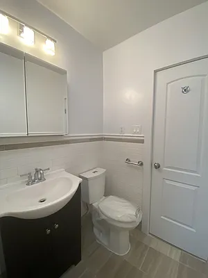 Rented by FirstService Realty (legacy) | media 7