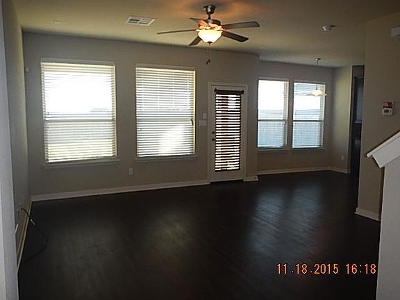 2nd image of 3414 Greyfriar Dr
