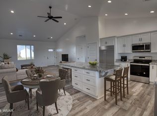 7697 Open Sky Loop, Taylor, AZ 85939