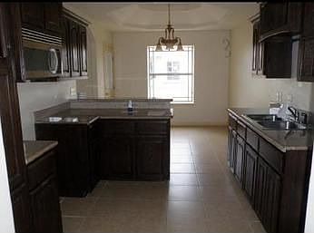 3rd image of 1103 E 8th St