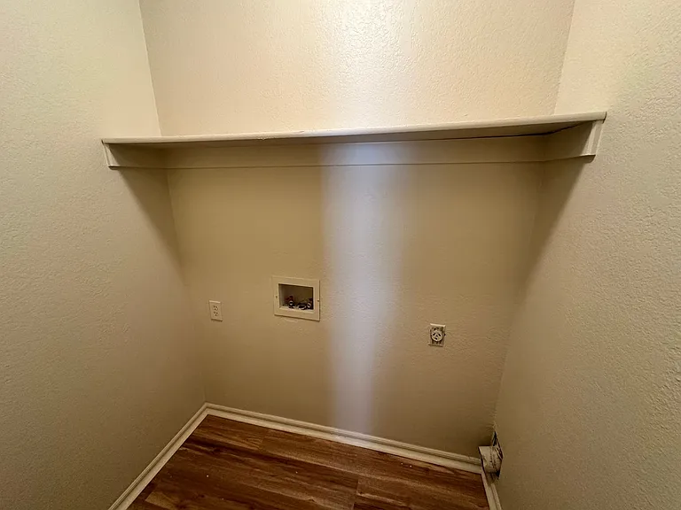 3201 Conestoga Dr — Photo 16