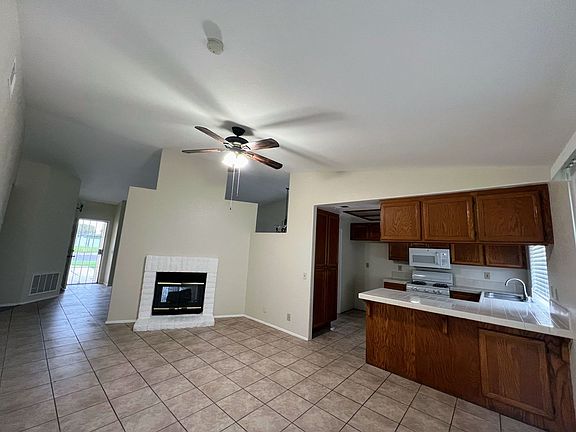 2nd image of 2838 Alne Dr