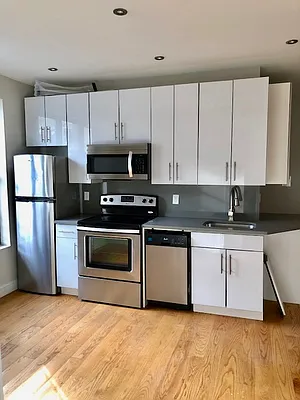 Rented by Compass | media 9