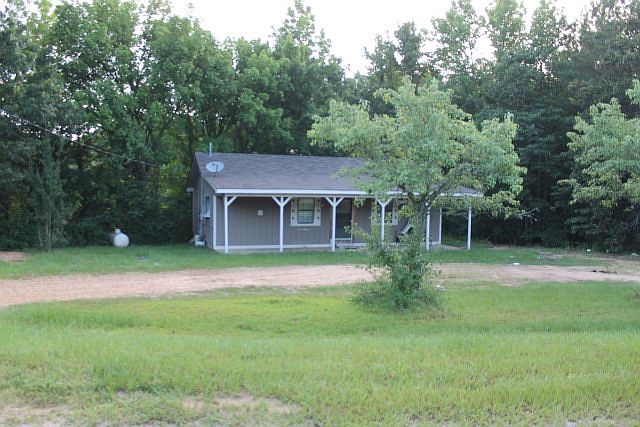 2nd image of 609 County Road 107