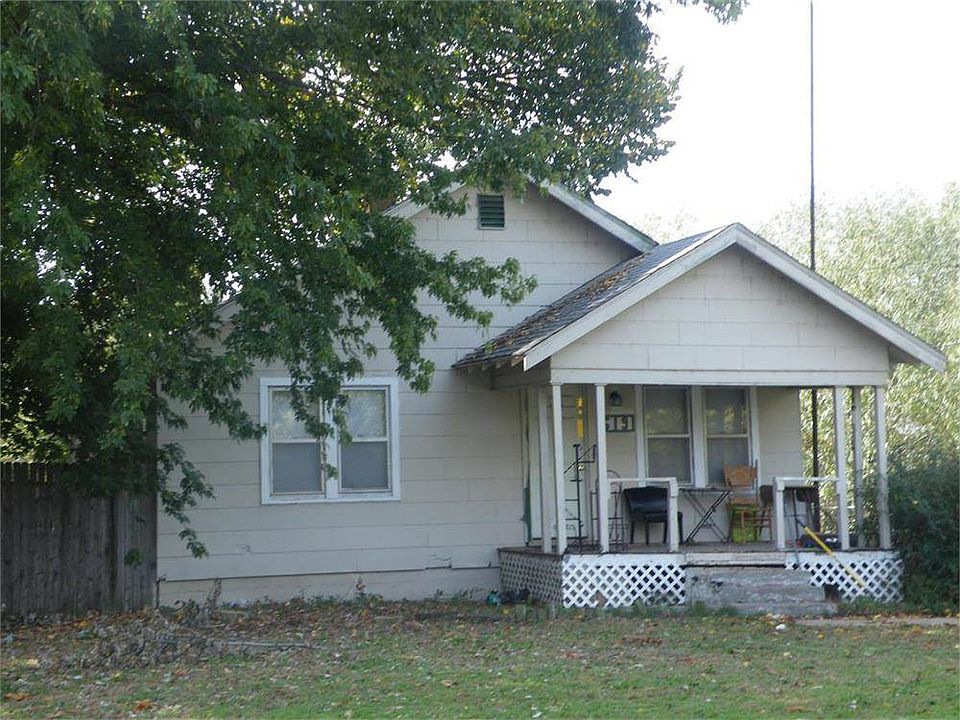 1st image of 619 E Cornell Ave