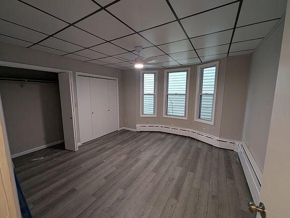 3rd image of 414 W Broad St APT 1