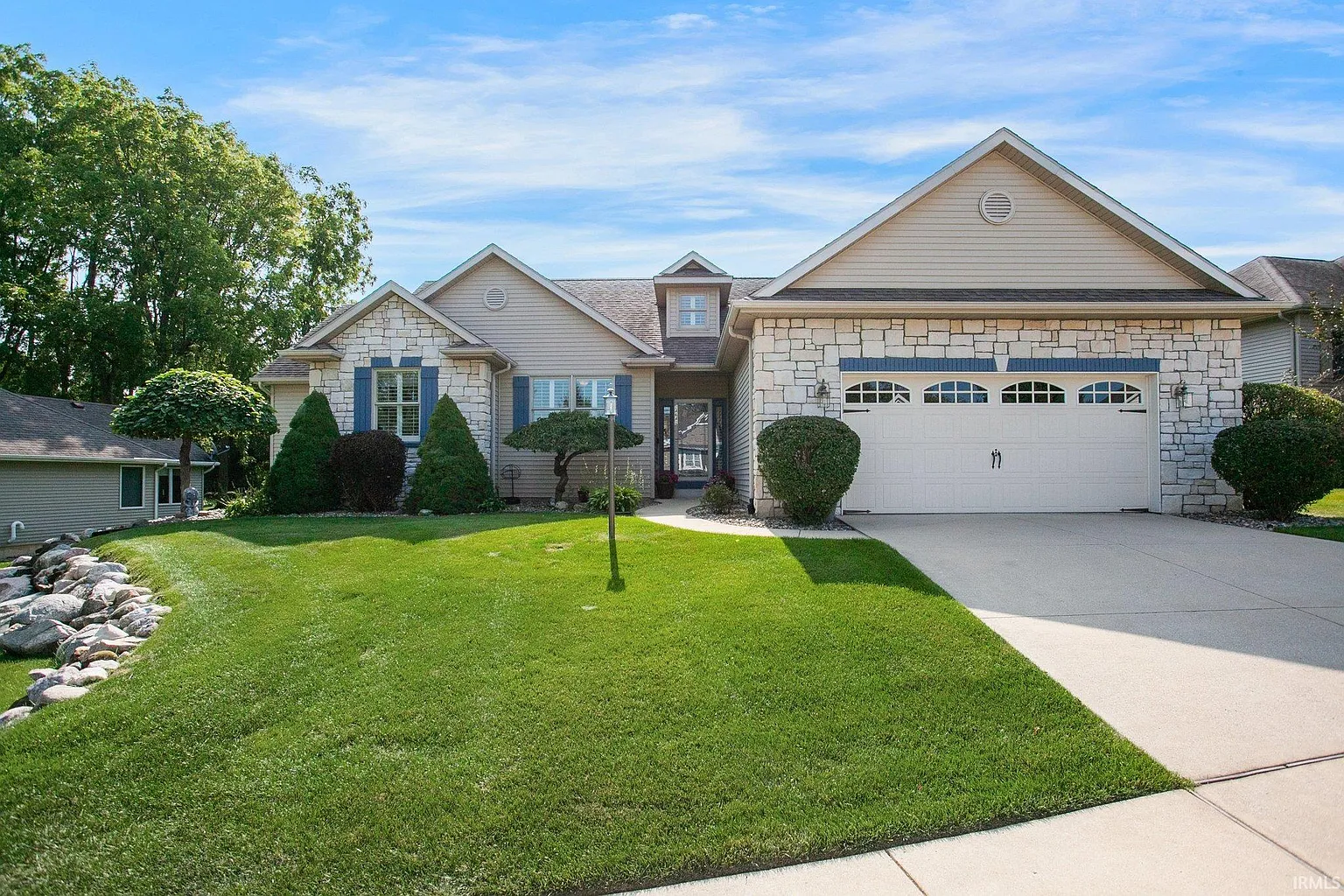 24642 Rolling Oak Dr photo 1