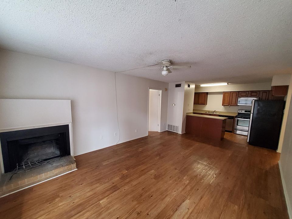 1st image of 204 Craddock Ave