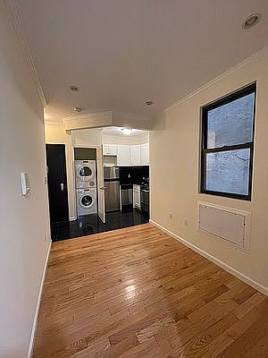 1st image of 237 Henry St APT 4A