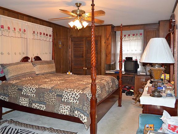 3rd image of 3132 Larkspur Dr