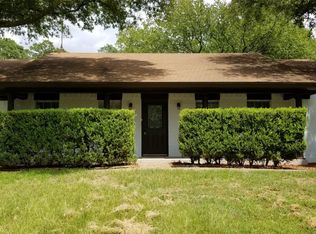 2021 Valley View Dr, Burleson, TX 76028