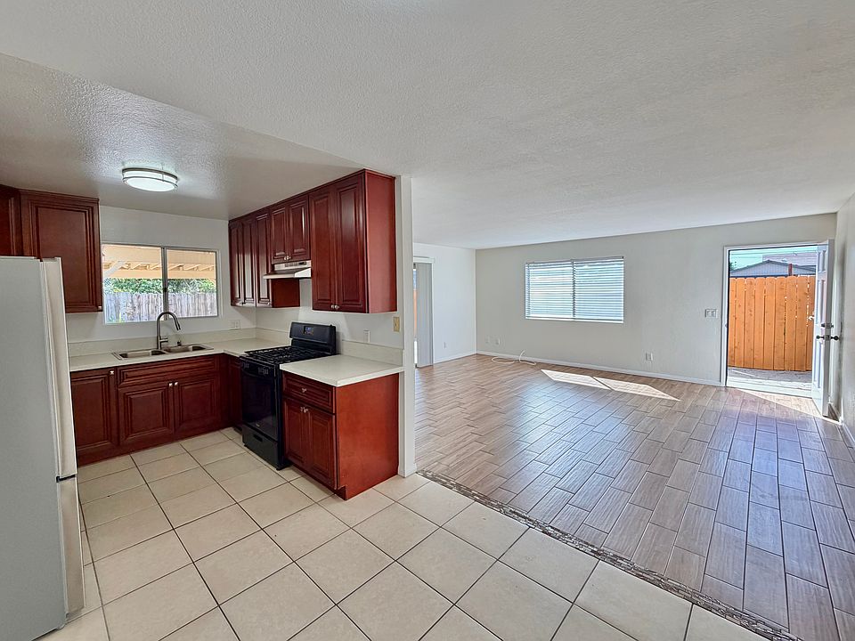 1st image of 8706 Central Way