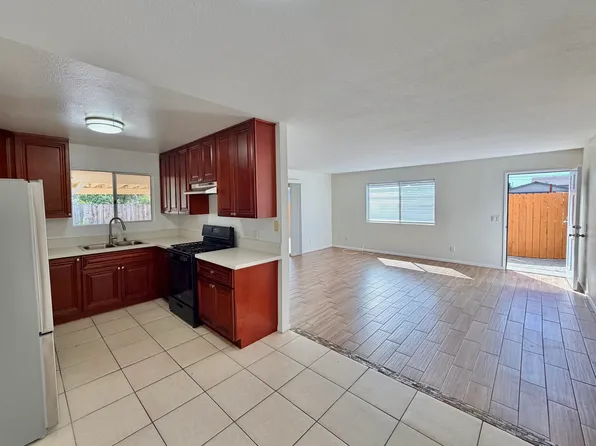 8706 Central Way, Spring Valley, CA 91977