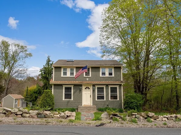 42 Myrtle St, Norfolk, MA 02056