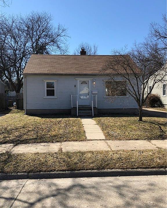 1st image of 24673 Dartmouth St