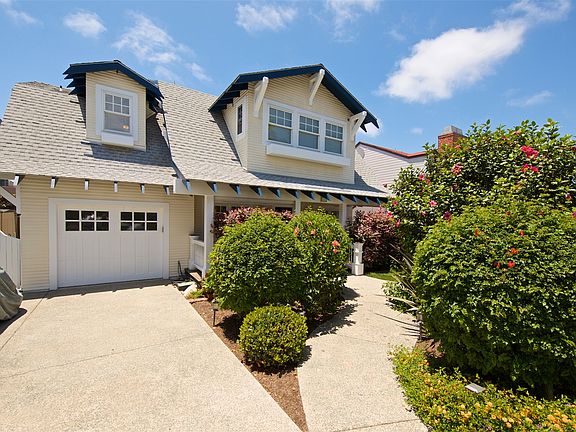 3rd image of 260 Soledad Pl