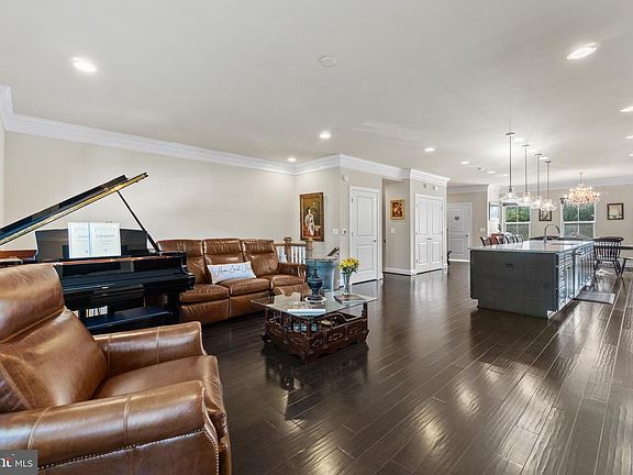 4th image of 7798 Belvale Dr