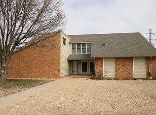 10108 Thompkins Ln, Oklahoma City, OK 73162
