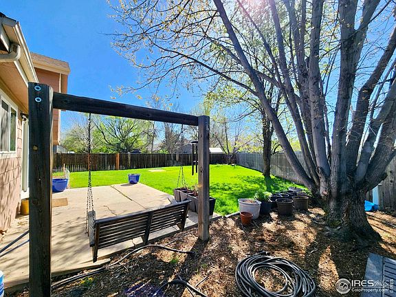 3rd image of 631 Republic Dr