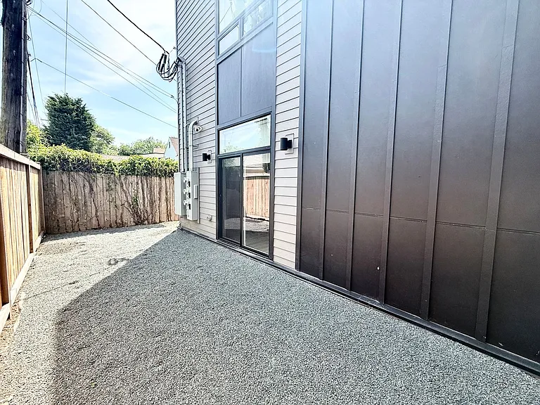 KDG Irving Park LLC — Photo 22