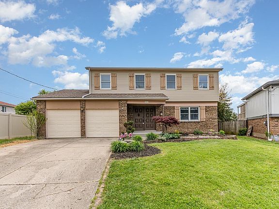 3rd image of 216 River Oaks Ct