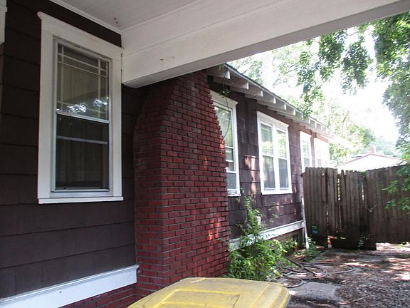 3rd image of 2968 Myra St