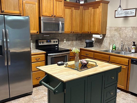 5th image of 11705 Burgess Ave Unit 7B