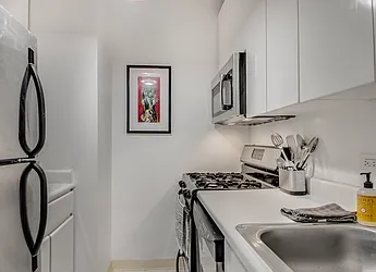 Rented by BARNES New York