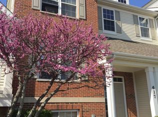 617 N Hidden Prairie Ct, Palatine, IL 60067