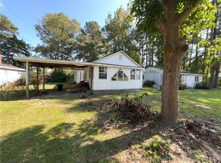 83 Marion Rd, Lumberton, NC 28358