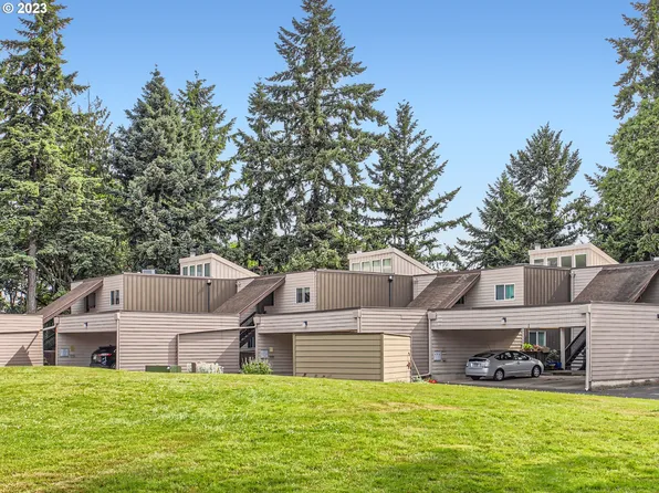 7541 N Edgewater Ave, Portland, OR 97203