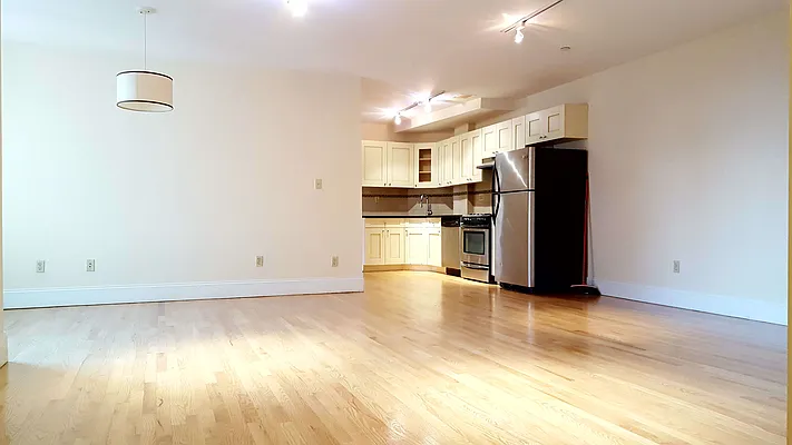 Rented by Town Residential | media 23