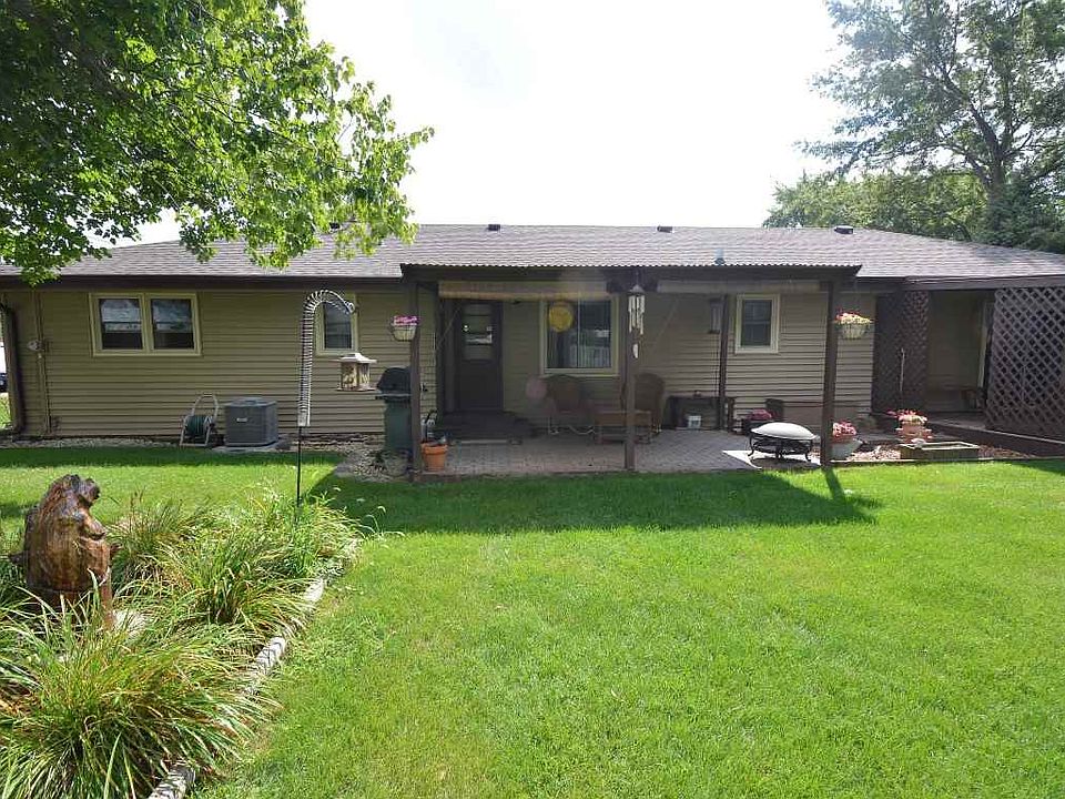 2nd image of 2873 Wendy Ln