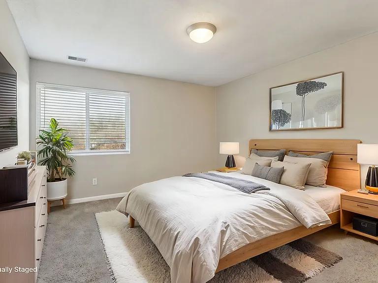 Applewood At The Cove Apartments — Photo 13