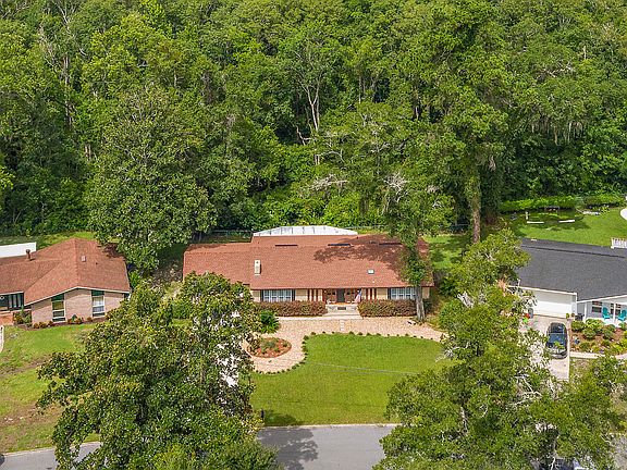 2nd image of 2246 Laurel Grove Ln