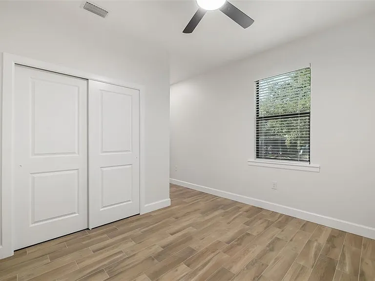 118 Ruby Ave N — Photo 20