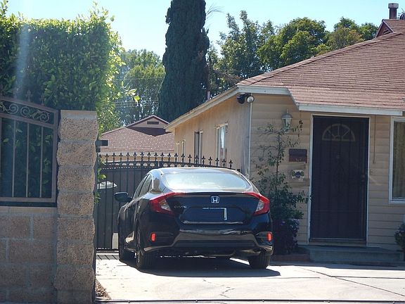 2nd image of 15946 Bassett St
