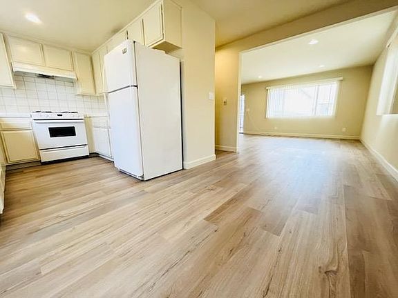 5th image of 17317 Dalton Ave #4