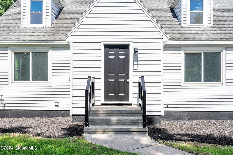 4th image of 397 Ballston Road