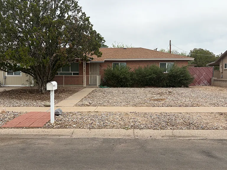 501 S Harvard Ave — Photo 1