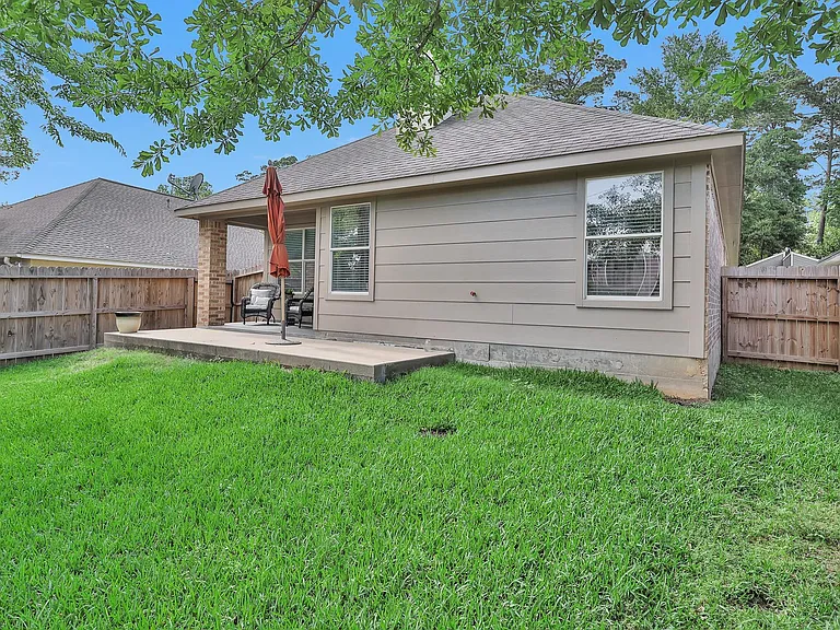 106 Snug Harbor Dr — Photo 12