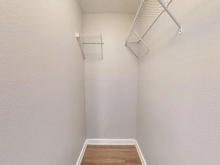 Hill Country Apartments — Photo 58