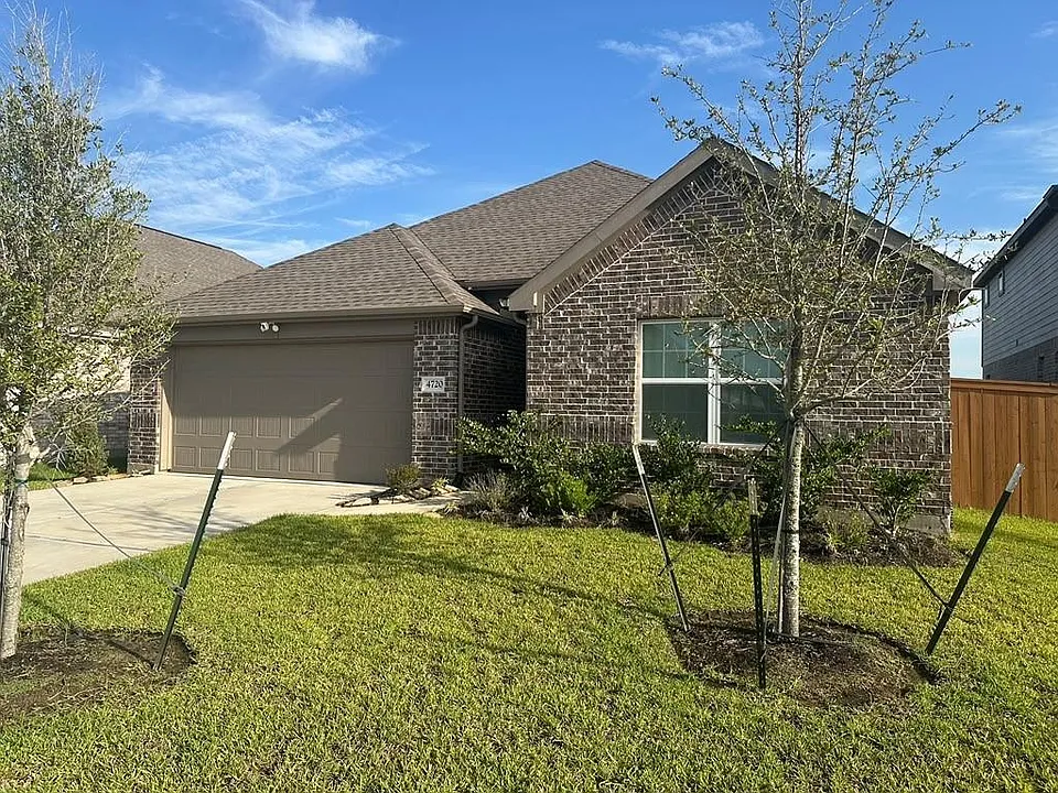 4720 Peony Green Dr